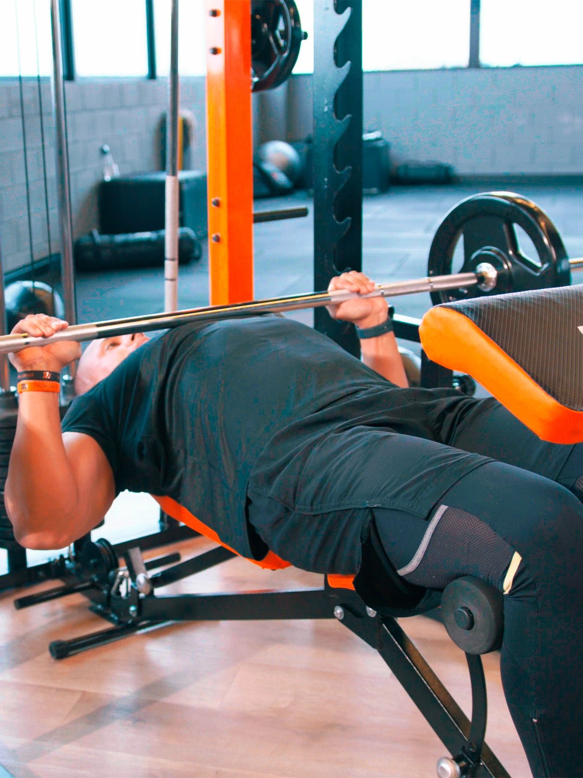 Banco 10x1 P/ Supino Com Rosca Scott Cadeira Extensora Laranja - Imagem 9