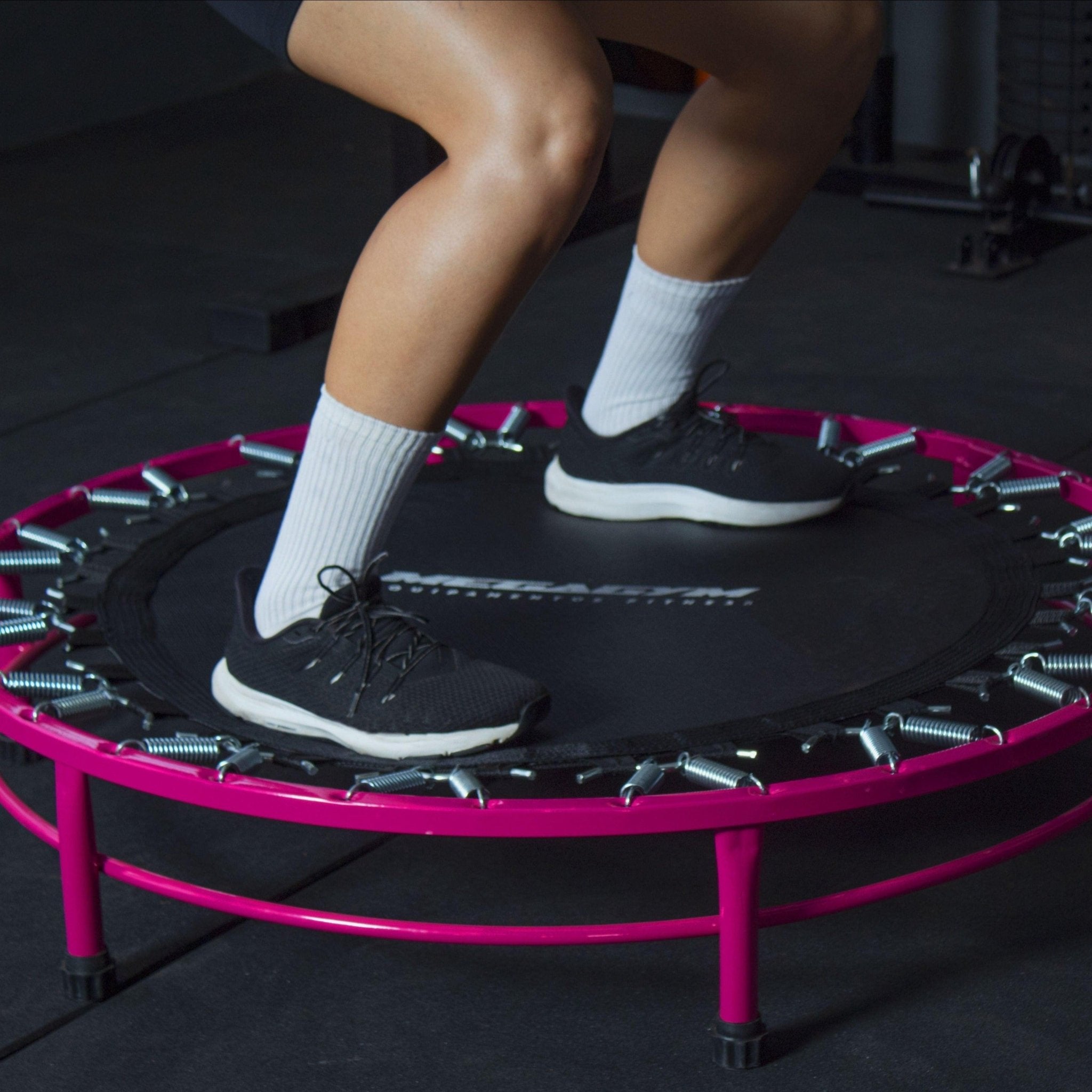 Mini Jump Trampolim Profissional 32 Molas Rosa - Imagem 11